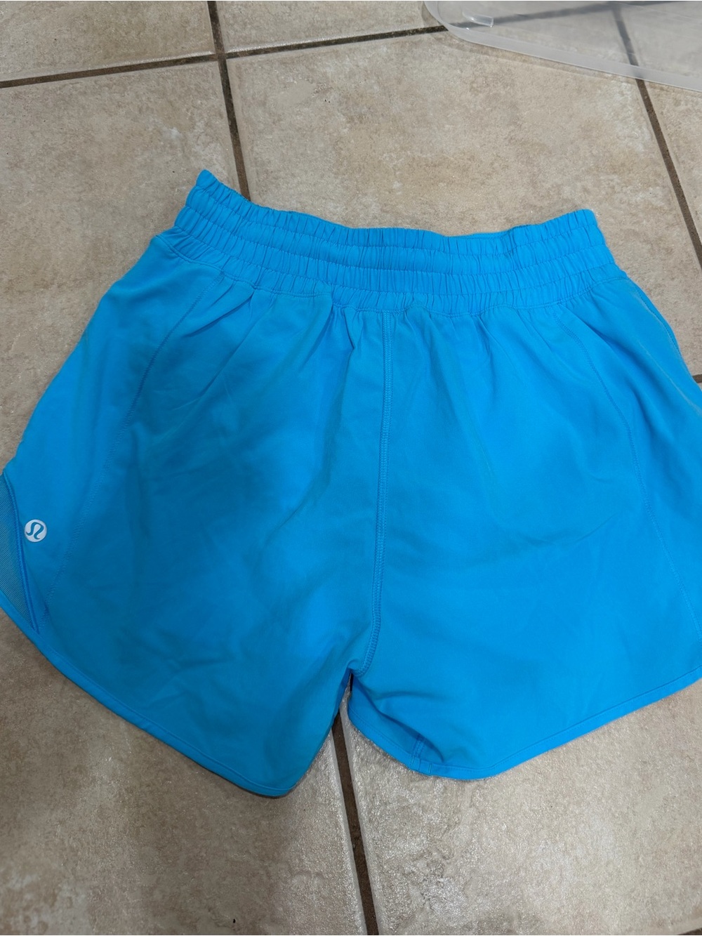 Lululemon Hotty Hot High Rise Short 4” - Picture 2 of 3